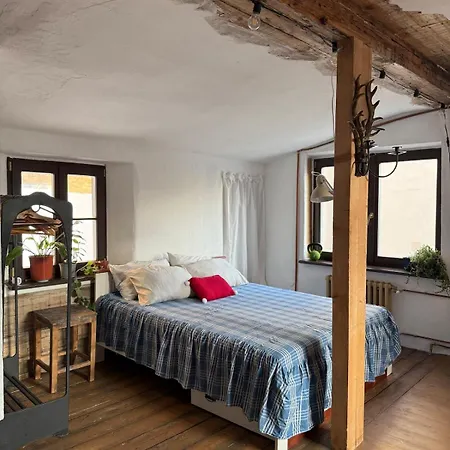 Cute And Quiet Loft In Old Town *